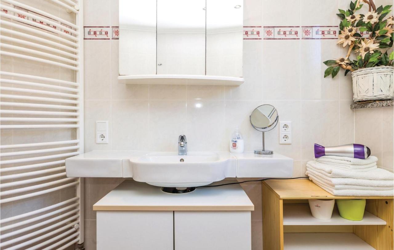 Stunning Apartment In Volosko With House Sea View Dış mekan fotoğraf