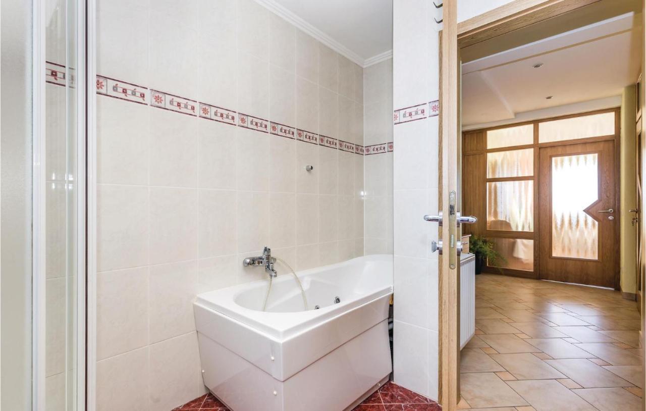 Stunning Apartment In Volosko With House Sea View Dış mekan fotoğraf